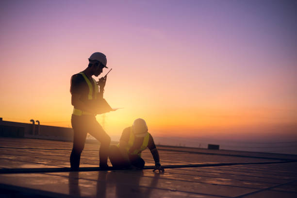 Best Affordable Roofing Company  in Hoisington, KS