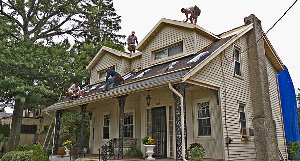 Best Emergency Roof Repair  in Hoisington, KS